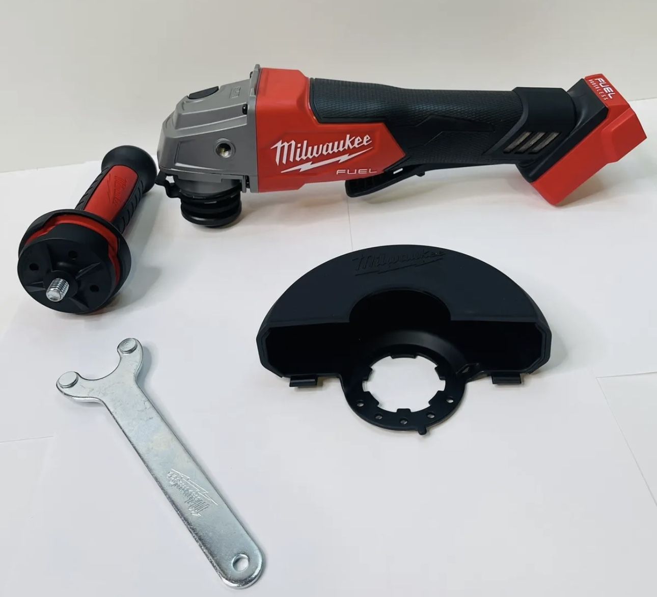 Milwaukee M18 FUEL 2880-20 Cordless Grinder Paddle 4 1/2 5" 18 Volt NEW W/O BOX