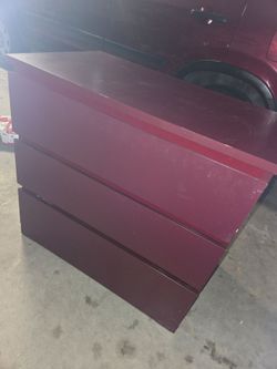 3-drawer dresser