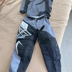 Fly Racing Youth Kinetic Powersports Protective Gear Set – For Dirt Bike, BMX, MTB Riding