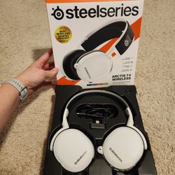Steelseries Arctis 7+ Wireless 