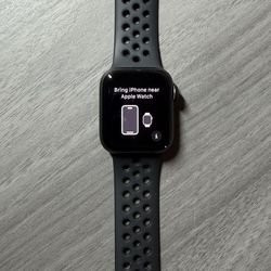 Apple Watch SE Gen1 40mm