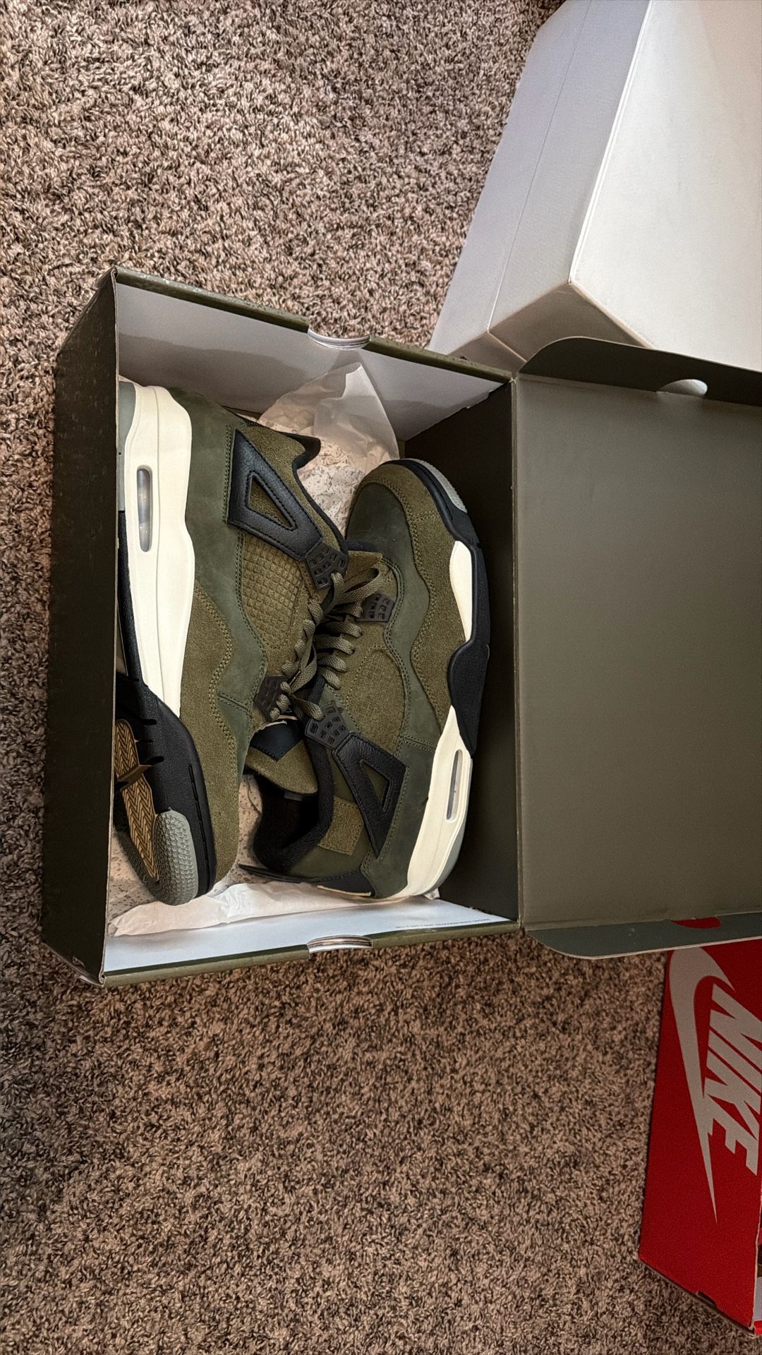 Jordan 4 (olive) 11.5