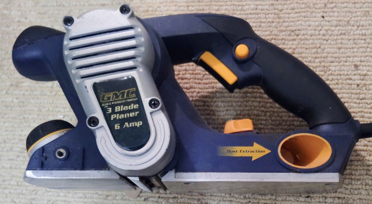 Handheld 6amp Electric Planer, 3 Blades, Works Great! 