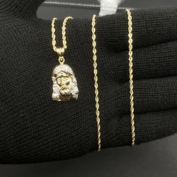 10K Gold Jesus Head Pendant With 10K Gold Rope Chain