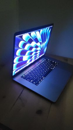 Apple MacBook Pro Space Gray 15-inch 2017 16 GB ram 1 TB hardrive with charger  BAD BATTERY selling as is