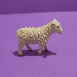 Safari LTD. Sheep Barn Farm Animal Toy Mini Figure Retired Figurine 1.5" Tall.