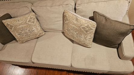 2 Sofa 2 Tables
