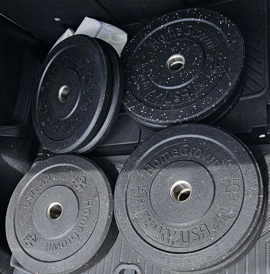 Bumper Plates Weights for Barbell and Squat Rack
Prices below for item's in picture.
Like new crumb Bumper Plates (10/15/25/45 lb pairs) - $190
Ne