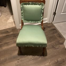 Antique Woman’s Parlor Chair