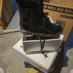 Moca Boots Size 10