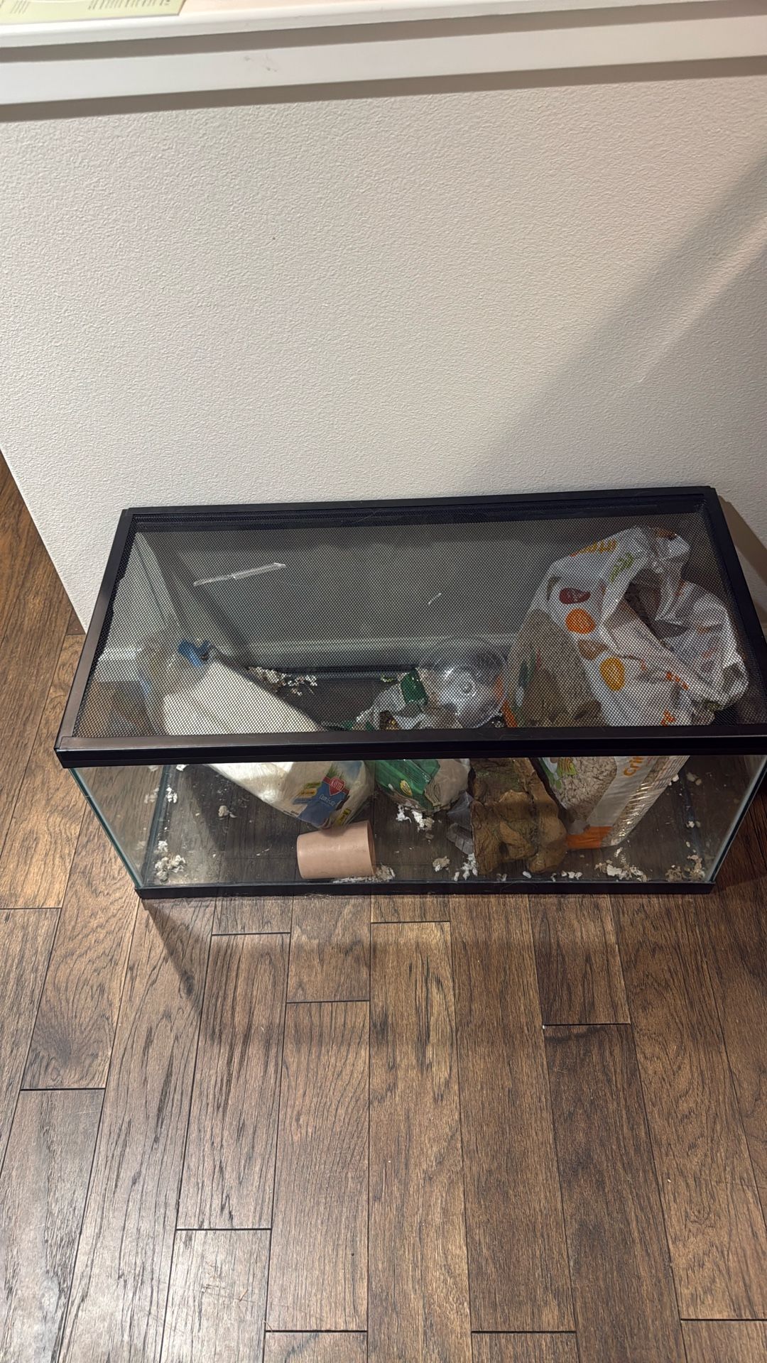 hamster cage / fish tank / retptile tank