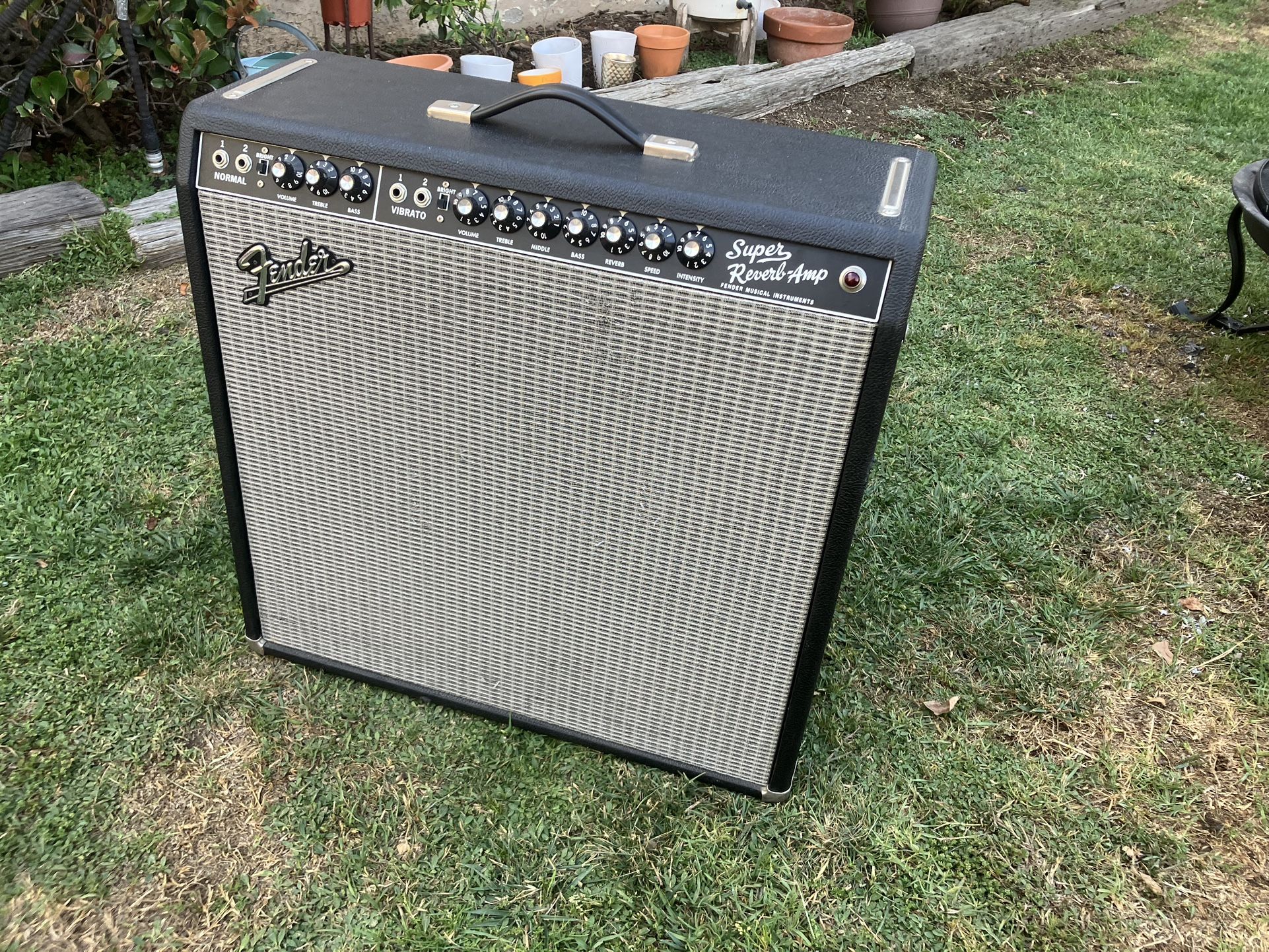 Fender ‘65 Super Reverb Amplifier