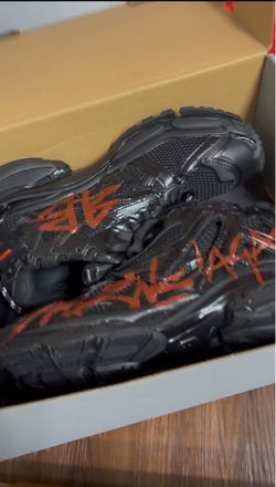Balenciaga runners