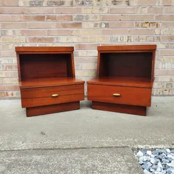 Pair Of Mid Century Modern Mahogany Nightstands Vintage