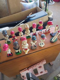 15 BOBBLEHEADS
