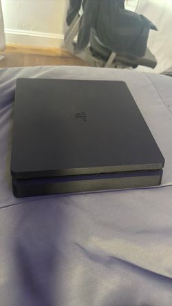 PlayStation 4 slim
