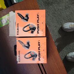 SKULL Candy Over Ear buds