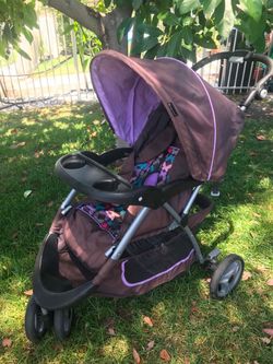 Stroller $20 south La 90043 used condition  folds easy lightweight
