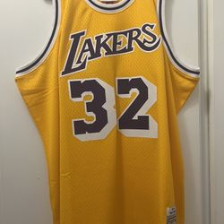 Los Angeles Lakers Mitchell And Ness 1984-85 Magic Johnson Swingman Jersey 2XL Men’s 100% Authentic Worn Once 