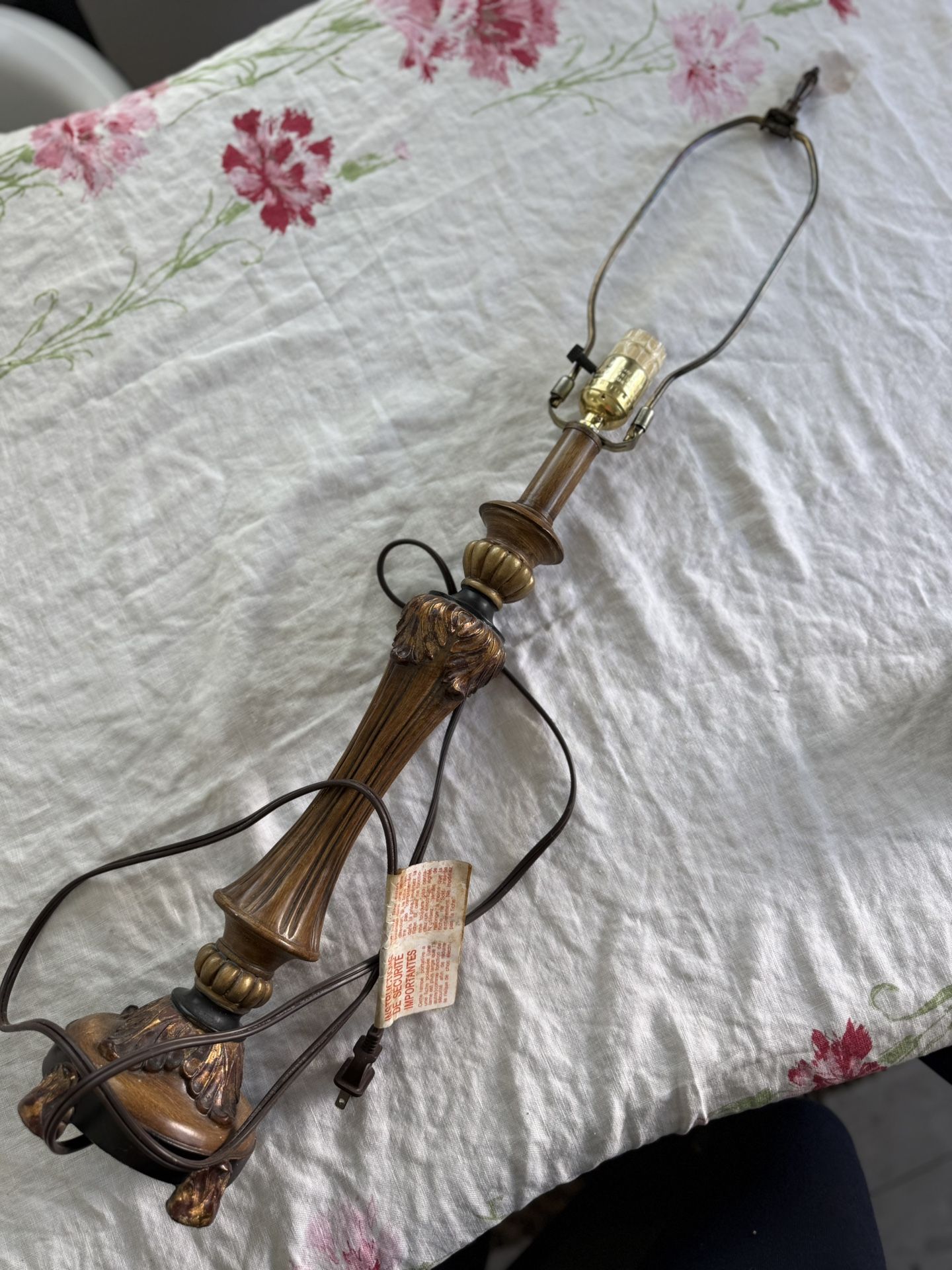 Antique Brass Metal Table Lamp 31 in Ornate Base Vintage Style Turn Knob