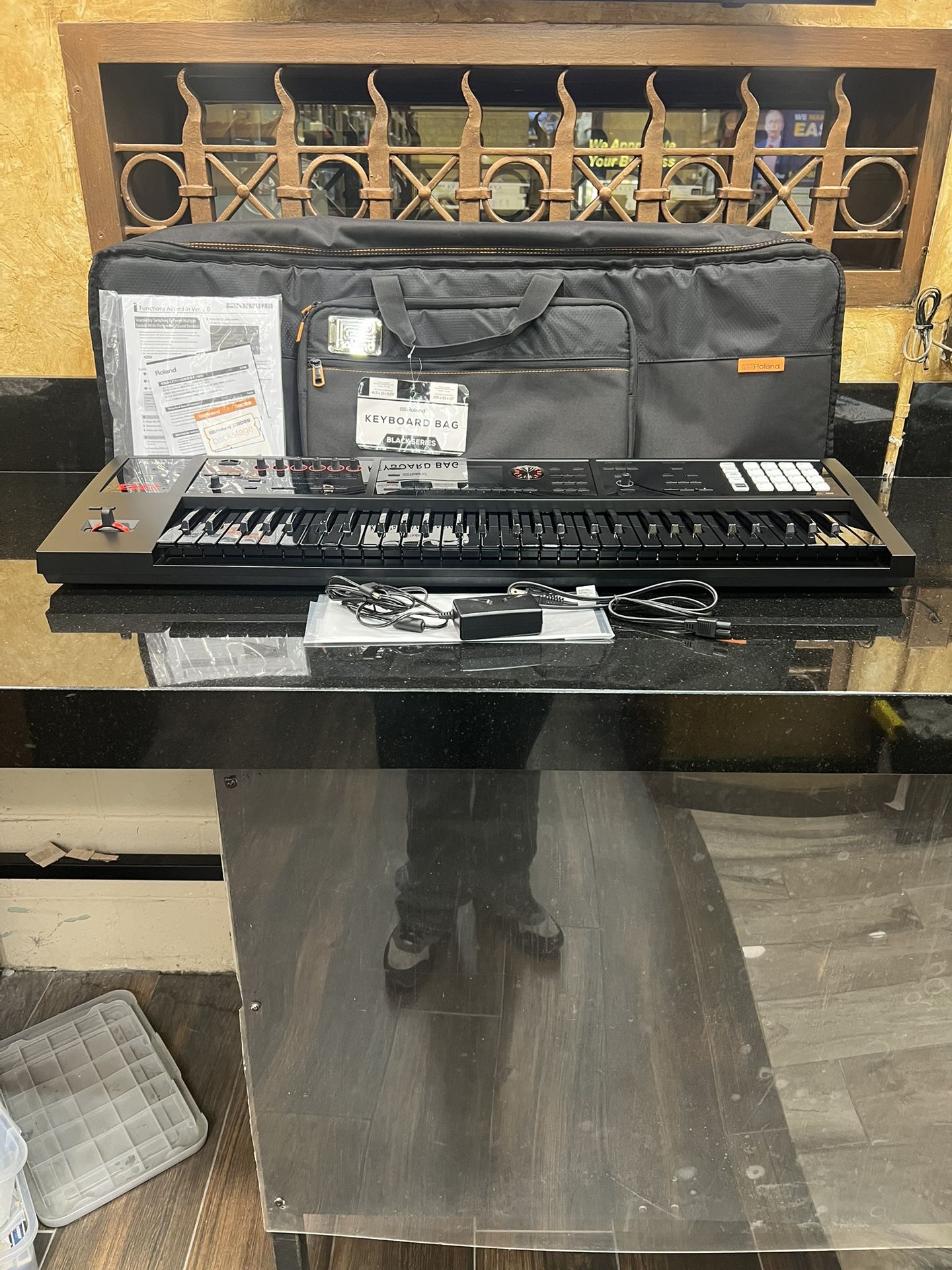 Roland FA-06 61-Key Music Workstation Synthesizer Performance Keyboard With Case NEW!!!roland,roland Keyboard,music Workstation,workstation,