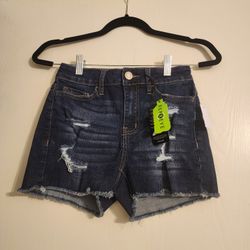 🩳 NWT SO High Rise Distressed Jean Shorts – Size 3/26W 🛍️