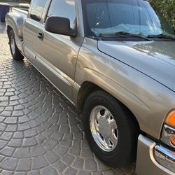 2003 GMC Sierra