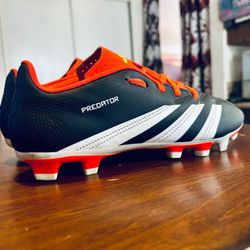 Adidas Predator Men’s Cleats -Size 8 (#PBB 698007)