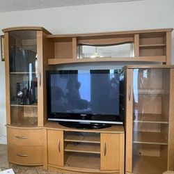 FREE TV STAND - LIVING ROOM CABINET 