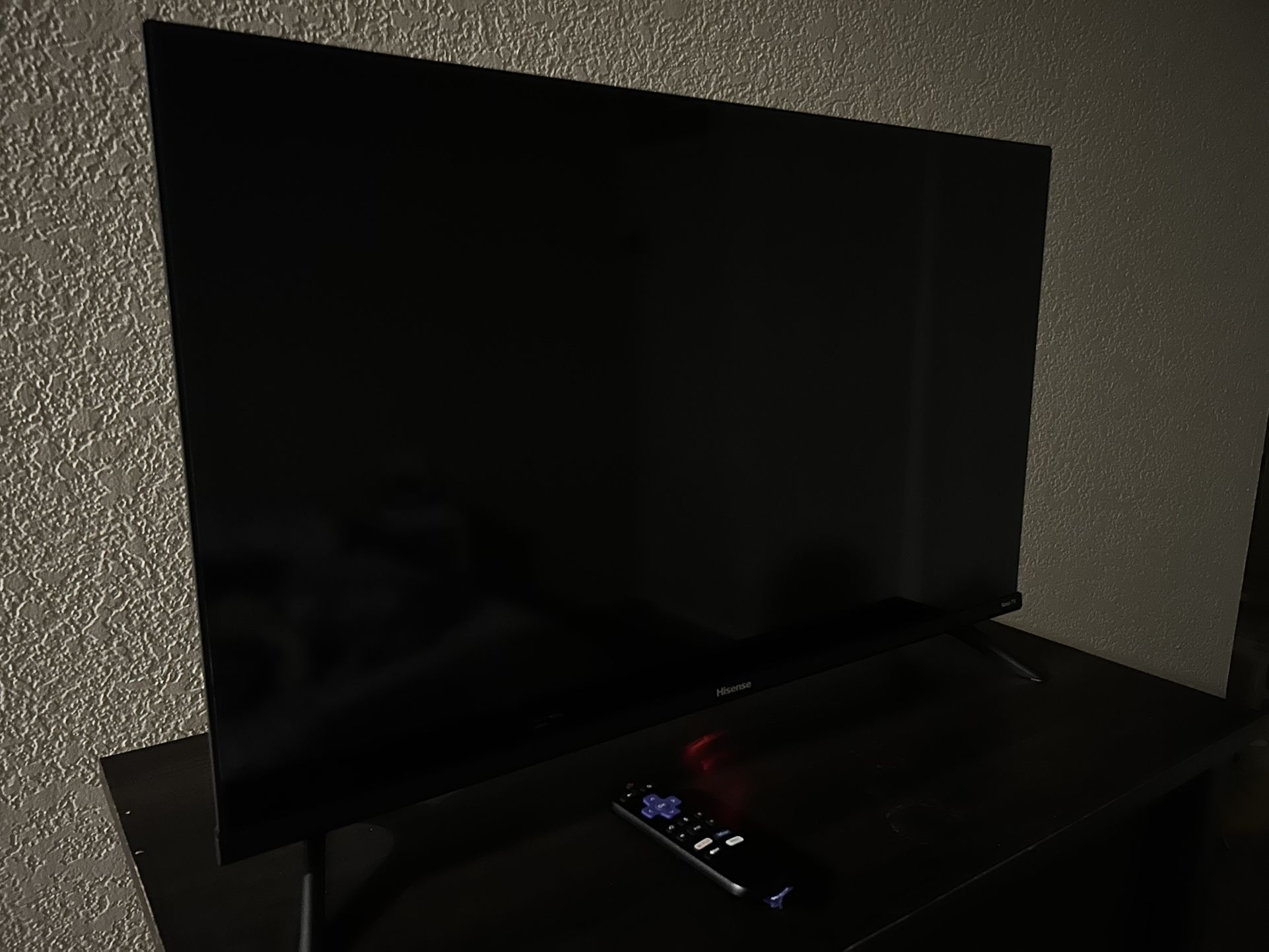 Hisense 32” Class H4 Series HD Roku Smart Tv