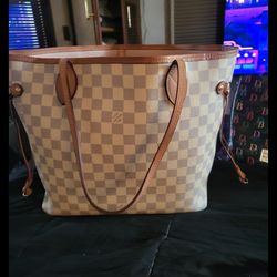 SUPER SALE!!! LV Neverfull GM Size, Luxury, Bags & Wallets on