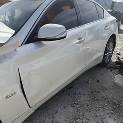 “Parting out / Se vende por partes”  se vende por partes o entero