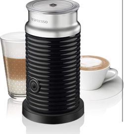 Cafetera Vertuo Next Nespresso® con Aeroccino 3 color negro clásico
