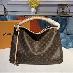 Louis Vuitton LV Monogram Artsy MM|