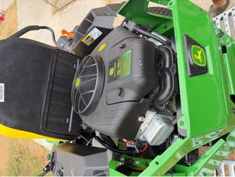 JOHN DEERE Z315E ZTRAK 42-IN 20-HP V-TWIN ZERO-TURN LAWN MOWER