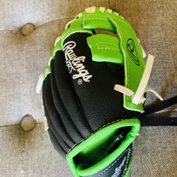 Kids Rawlings baseball Glove 