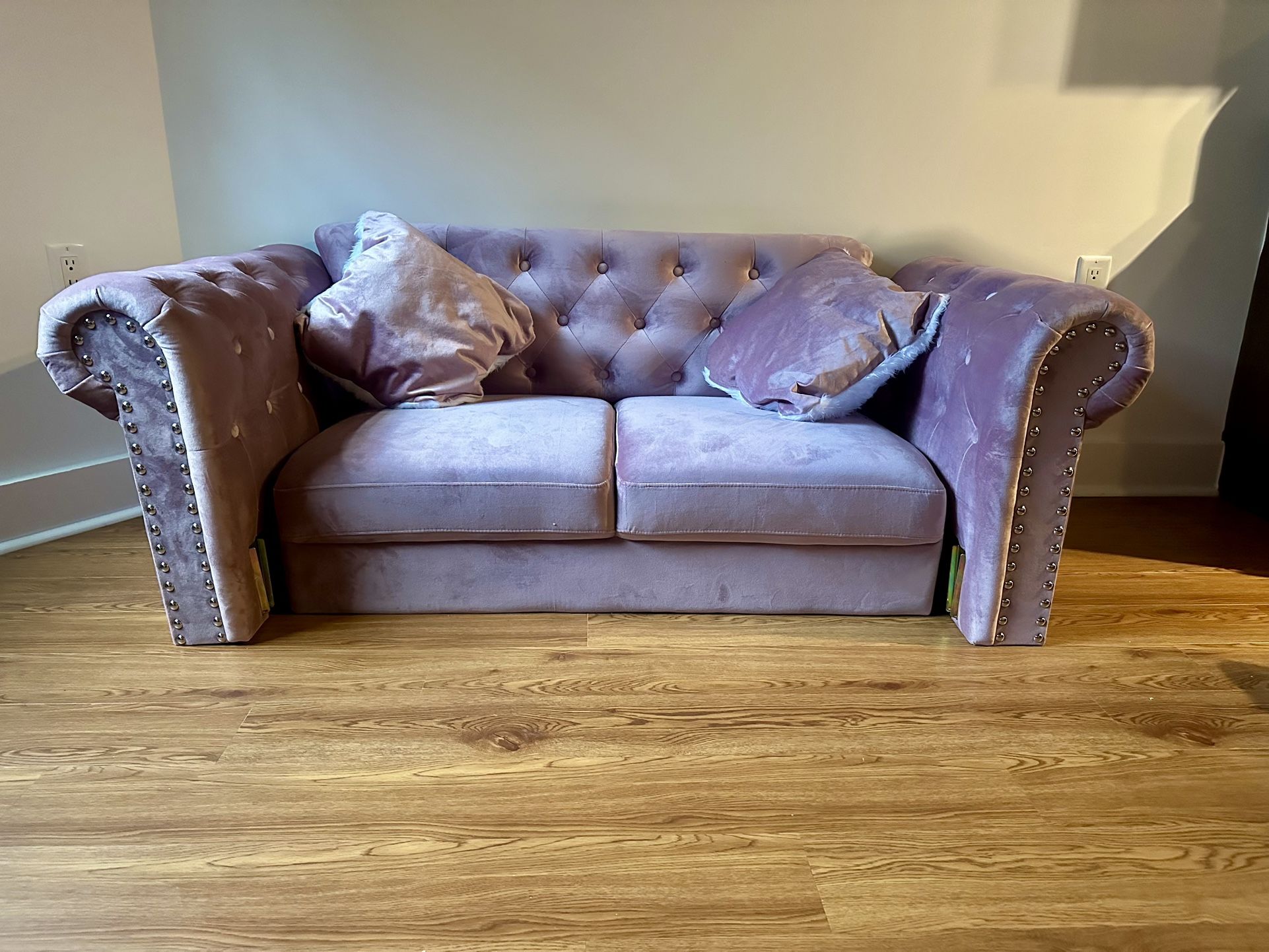 Lavender/Light Pink Love Seat Couch Sofa
