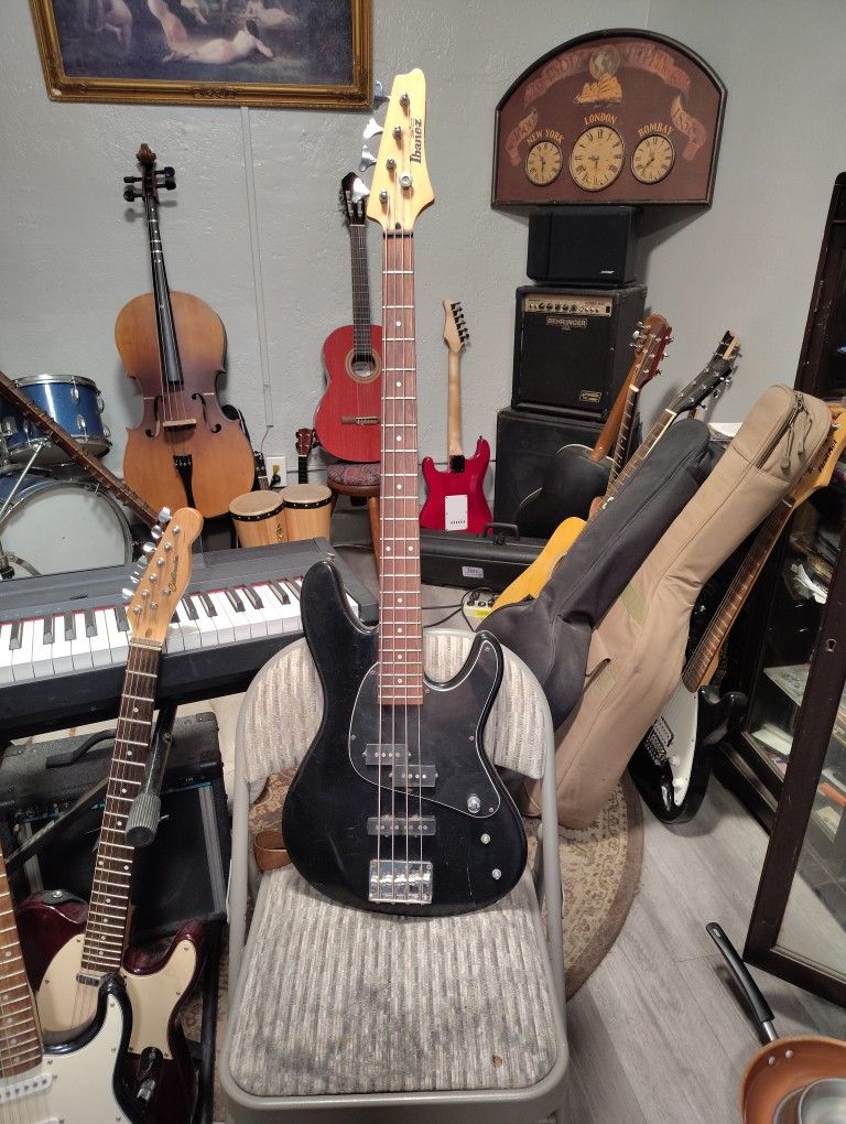 Ibanez Bass Electric Guitar