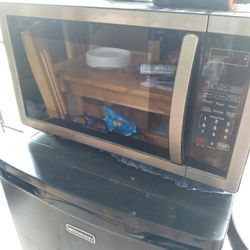 FARBERWARE MICROWAVE 