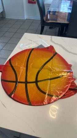 New basketball 🏀 40 balloons  all for 50 dollars r best offer