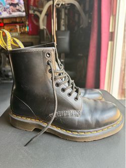 Doc marten’s docs men size 7