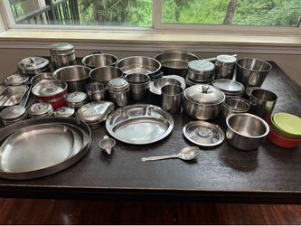Stainless steel cookware each 2$