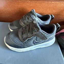 Nike 8C