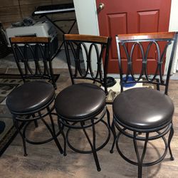 3 Metal Gram Stools 