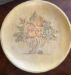 Decorative fruit bowl