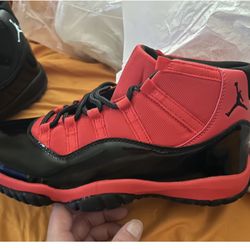 Retro 11 Red