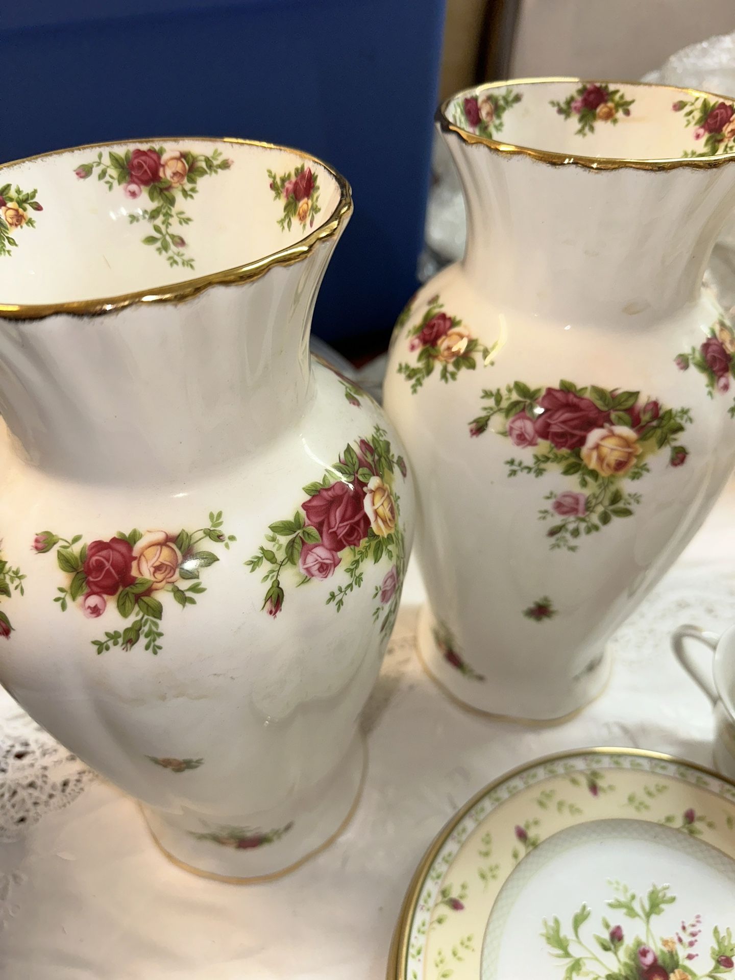 Royal Albert Old Country Roses Fine Bone China Dish 63 pcs