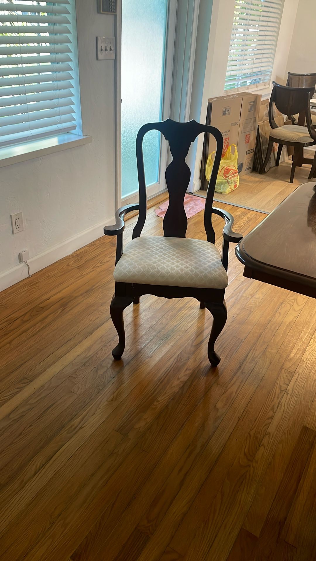 Dining Table And 6 Chairs