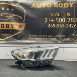 FORD MUSTANG 2015-2017 RH HEADLIGHT OEM