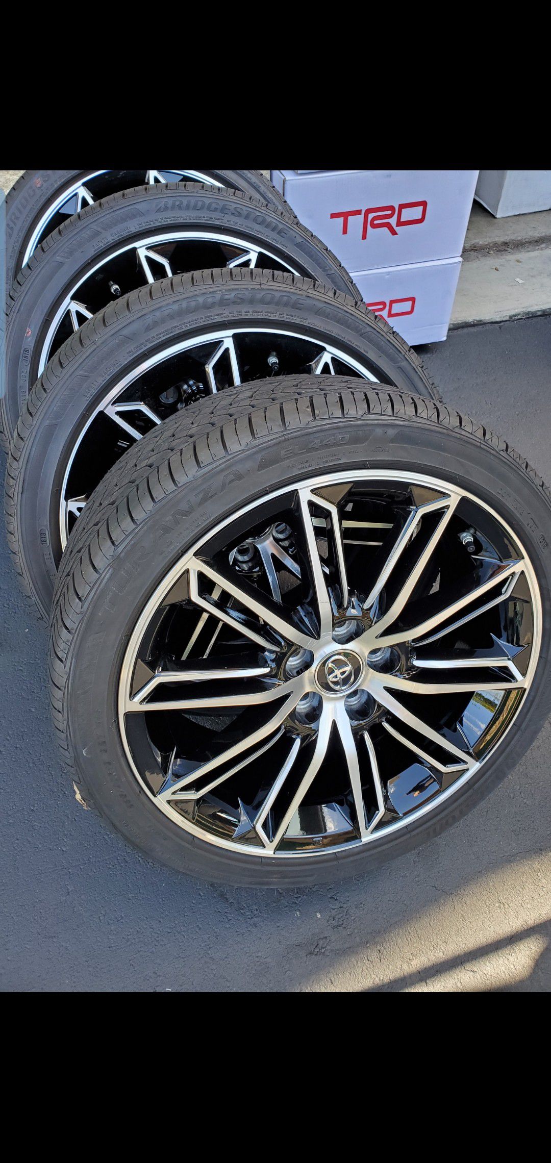 Toyota Avalon XSE 19" OEM rims wheels and Bridgestone Turanza 235/40R19 100% tread. Price is firm not negotiable